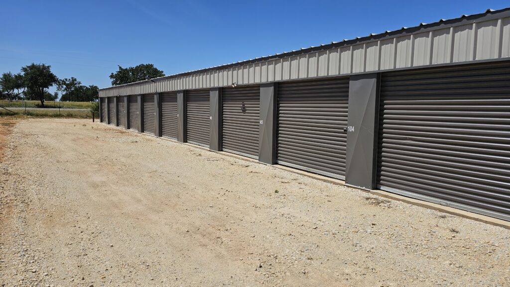 storage units near lake brownwood tx